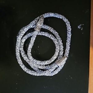 Women bendable necklace